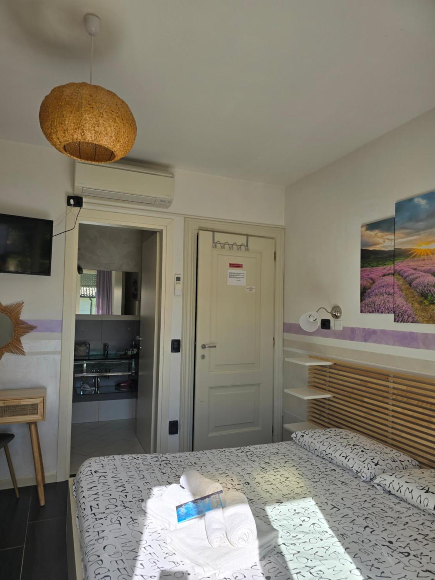 Villa Indipendente A Pochi Passi Dal Lago 산펠리체델바나코 외부 사진