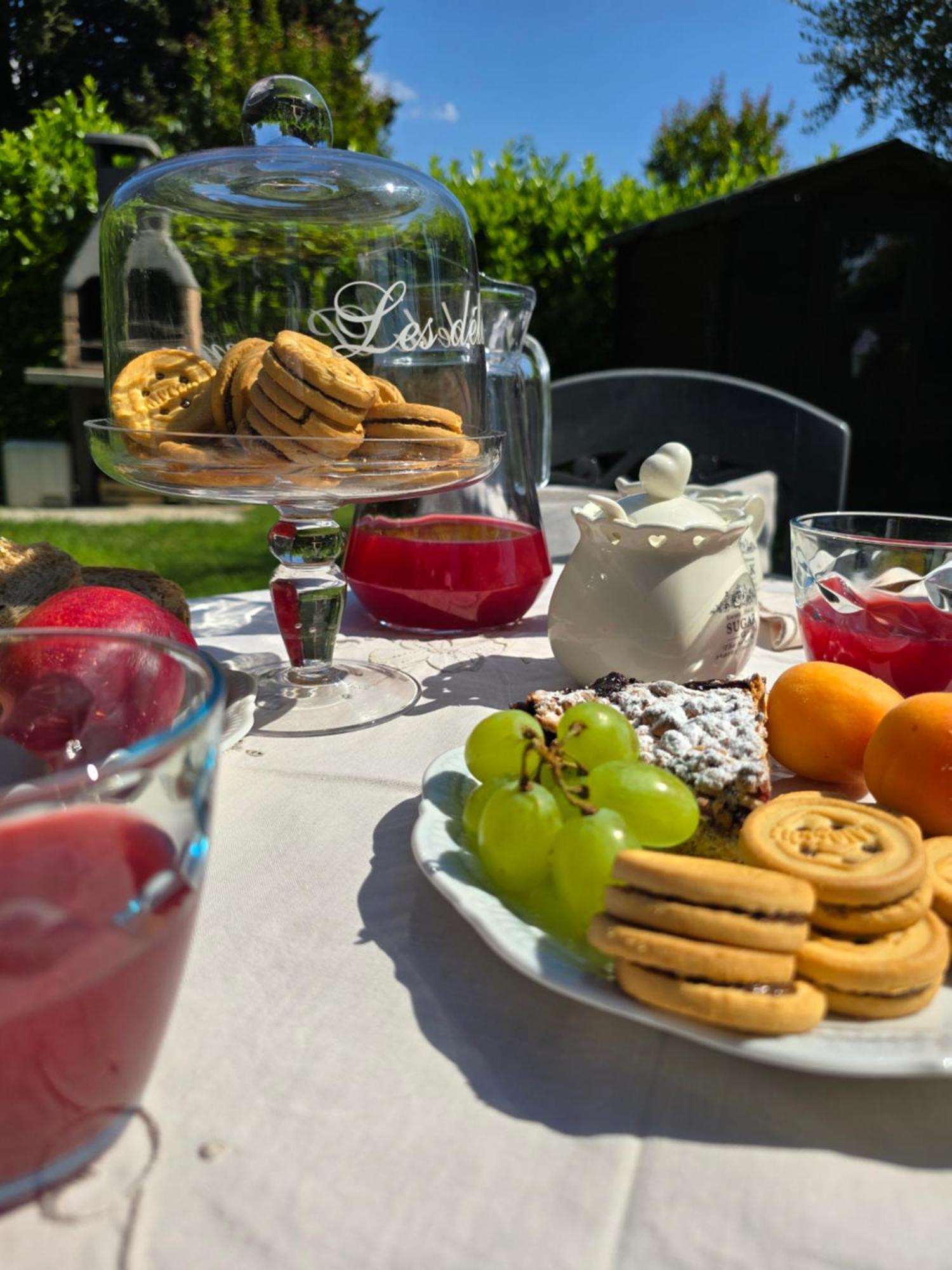 Villa Indipendente A Pochi Passi Dal Lago 산펠리체델바나코 외부 사진