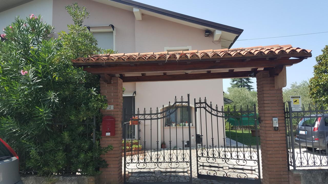 Villa Indipendente A Pochi Passi Dal Lago 산펠리체델바나코 외부 사진