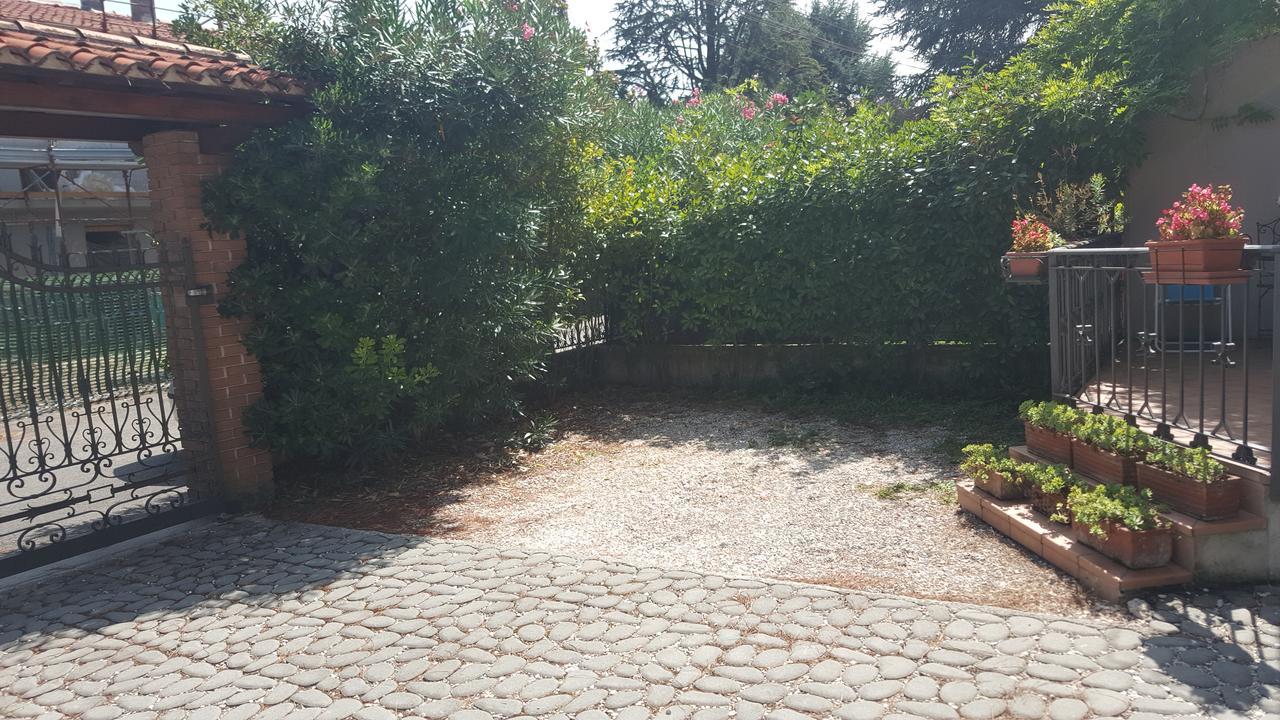 Villa Indipendente A Pochi Passi Dal Lago 산펠리체델바나코 외부 사진